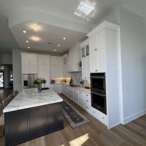Contemporary White & Matte Black Kitchen Cabinets Florida