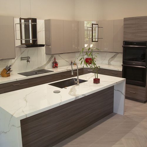 Modern High-Gloss & Textured Kitchen Cabinets Florida
